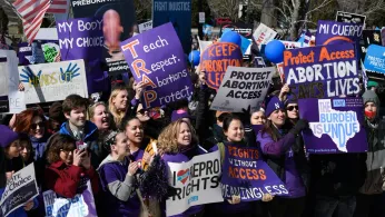US abortion clinics are closing even in states where abortion is legal. More cuts could be coming